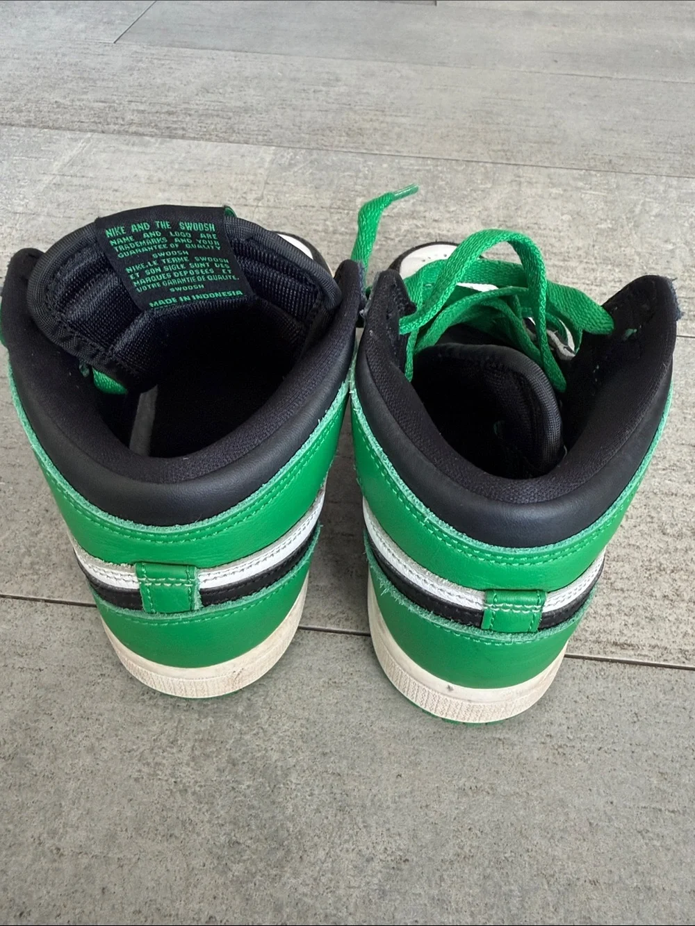 Nike Air Jordan 1 Mid Lucky Green GS Youth Size 3Y